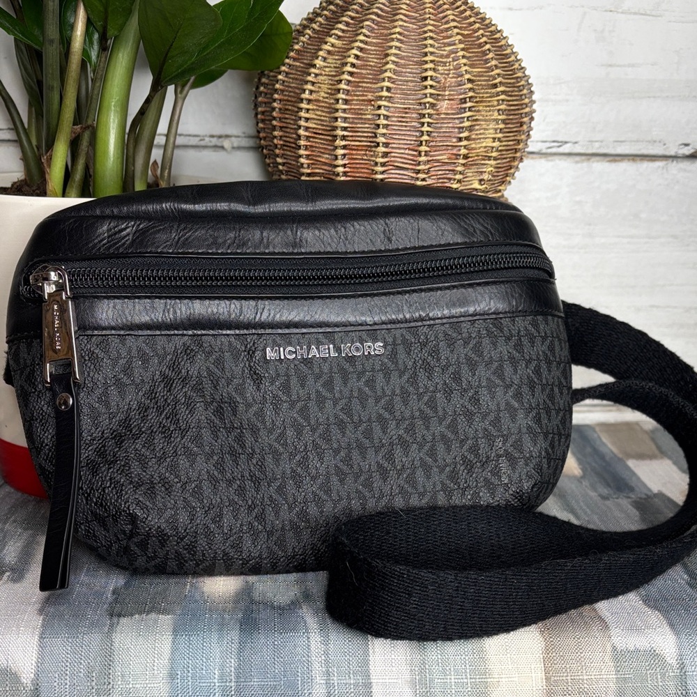 Michael Kors Black Belt Bag